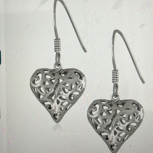 Amazon Collection Sterling Silver Heart Dangle Earrings & Pendant Set - Picture 4 of 6